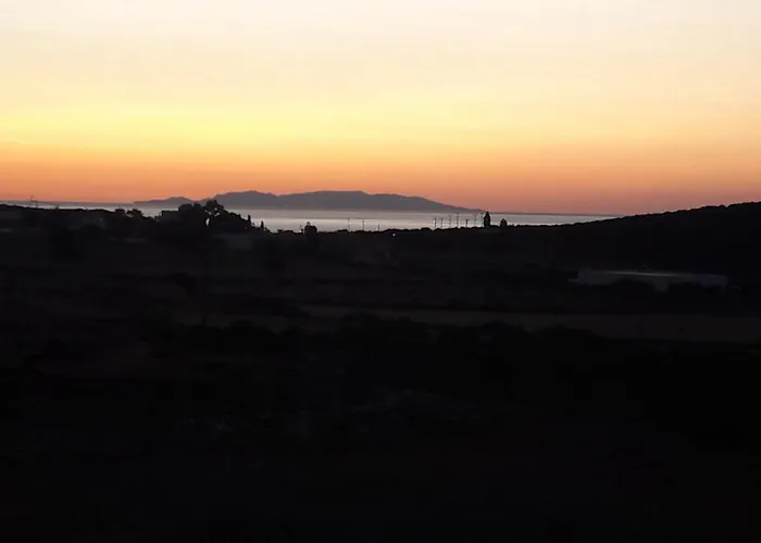 Апартаменты Marathi Apartments Marathion